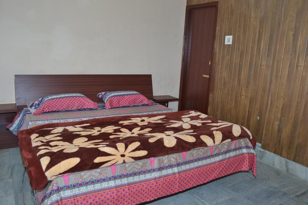הרידוואר Brij Lodge חדר תמונה