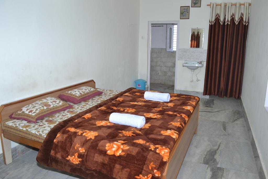 הרידוואר Brij Lodge חדר תמונה