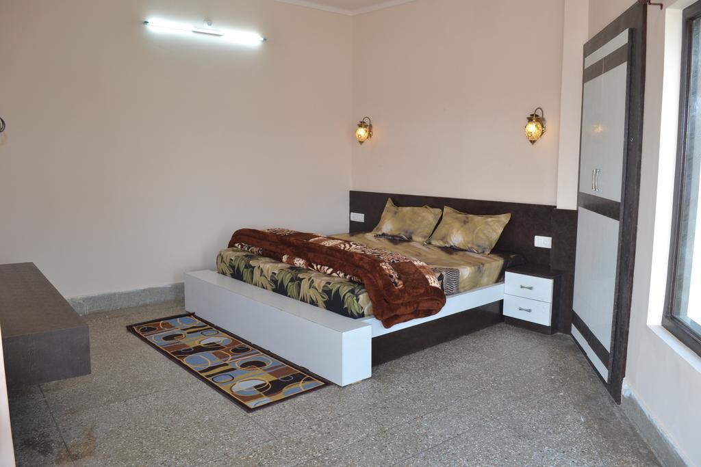 הרידוואר Brij Lodge חדר תמונה